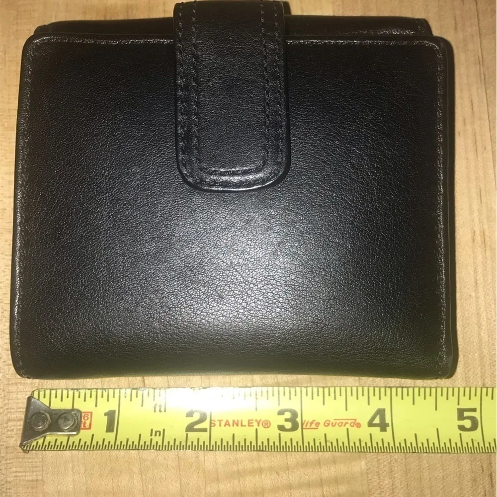 Coach Pleated Leather Black Wallet Snap Front Back - Picture 12 of 12